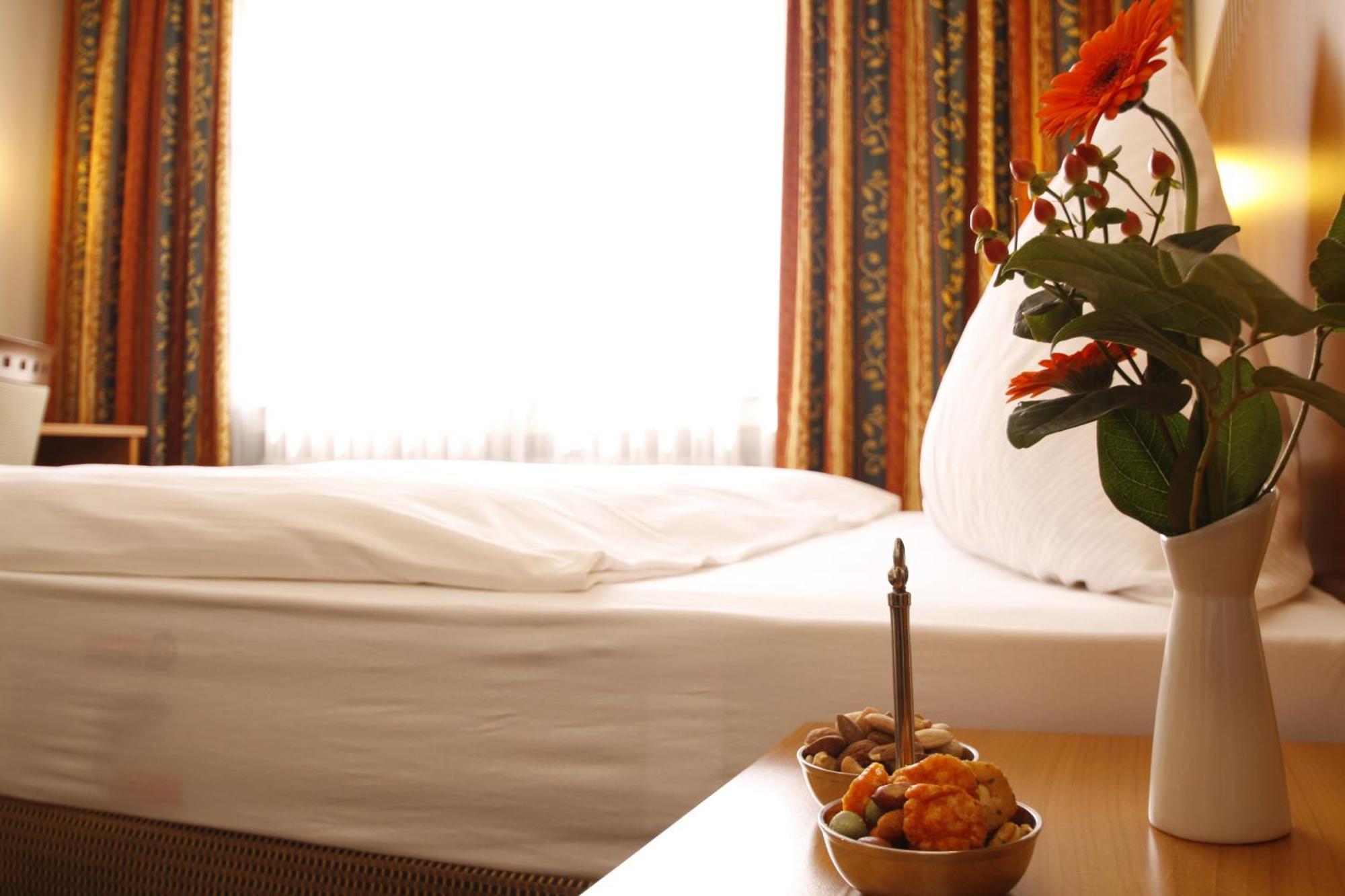 Hotel Kaiserhof Wesel Везель Екстер'єр фото