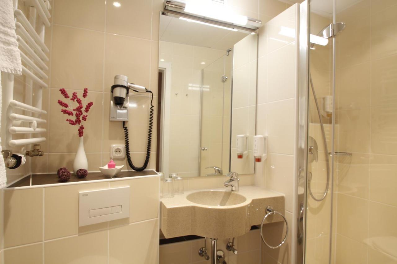 Hotel Kaiserhof Wesel Везель Екстер'єр фото